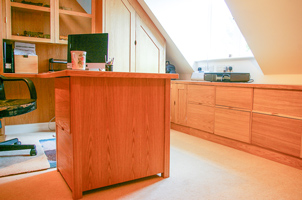 Hand-crafted Wardrobes and Home Office Furniture
