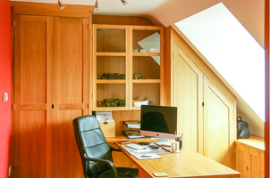 Hand-crafted Wardrobes and Home Office Furniture