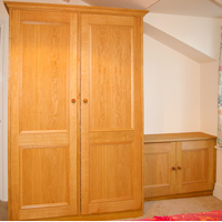 Hand-crafted Wardrobes and Home Office Furniture